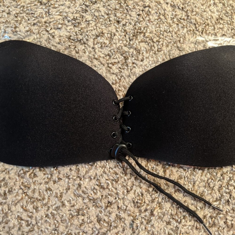 Invisable Bra - adhesive